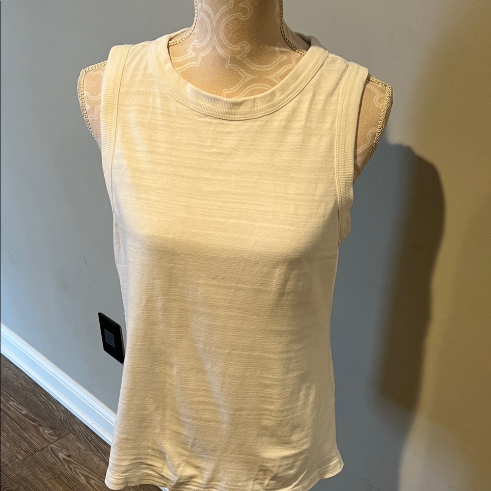 Loft Tshirt